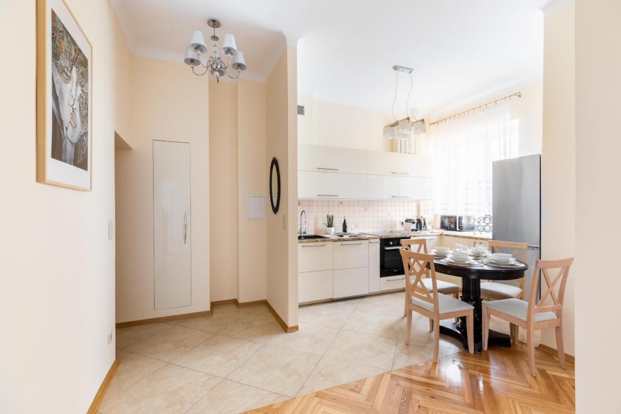P&O Serviced Apartments Plac Konstytucji Варшава Екстер'єр фото