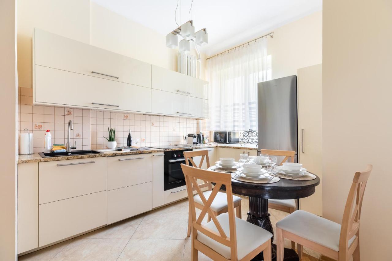 P&O Serviced Apartments Plac Konstytucji Варшава Екстер'єр фото