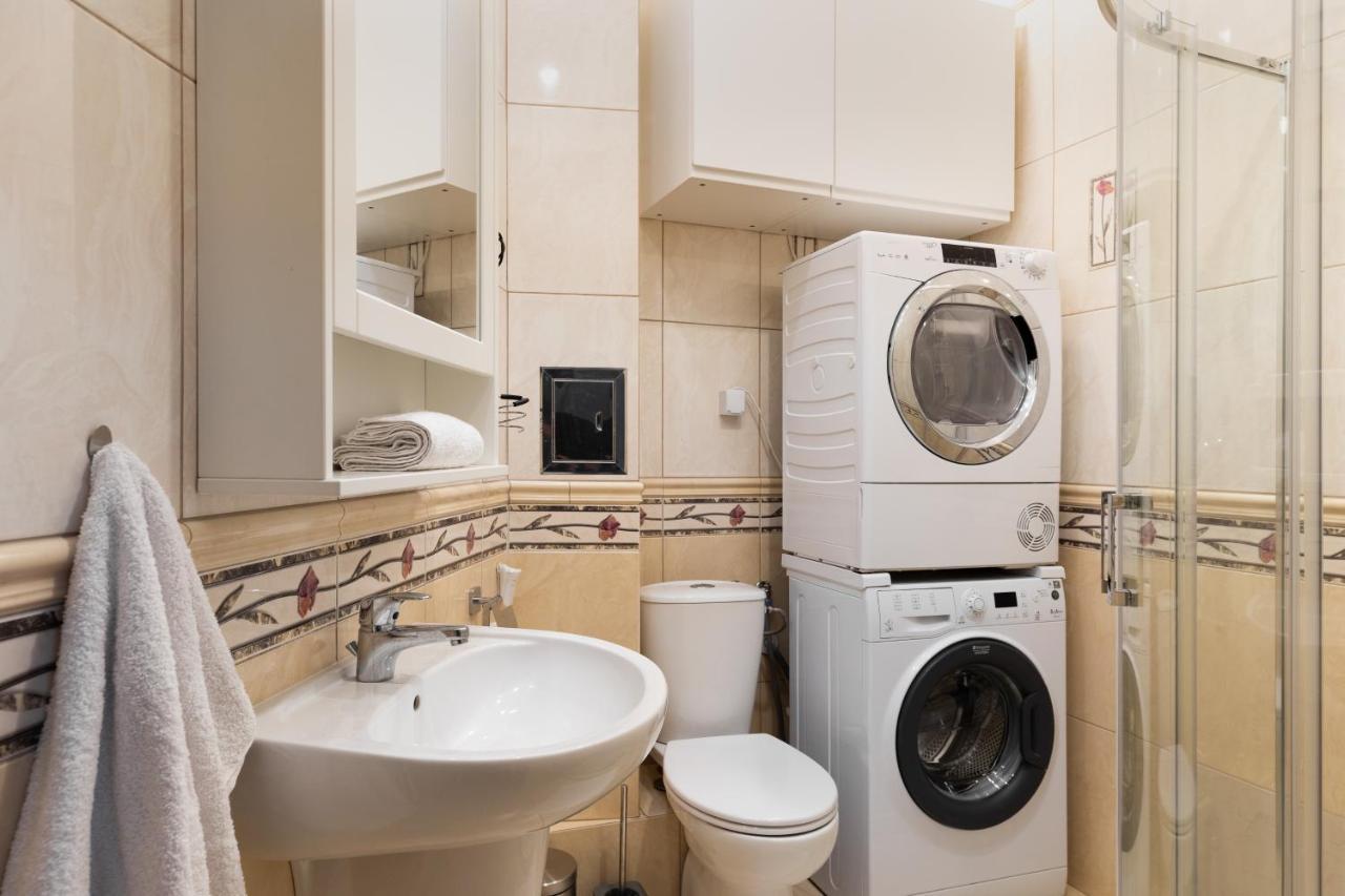 P&O Serviced Apartments Plac Konstytucji Варшава Екстер'єр фото